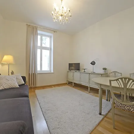 Hotel Dom & House - Sobieskiego 3*